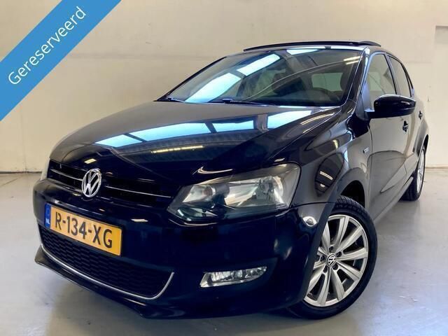 Zwart Gebruikt 2013 VW Polo Hatchback | € 8.599 (Iets duurder) - Afbeelding 1/4