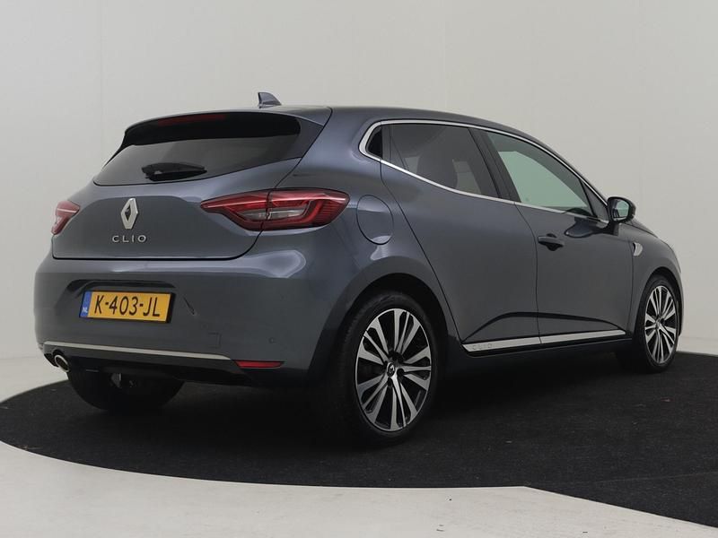 Occasion Renault Clio V Initiale Paris 2021 Grijs Hatchback