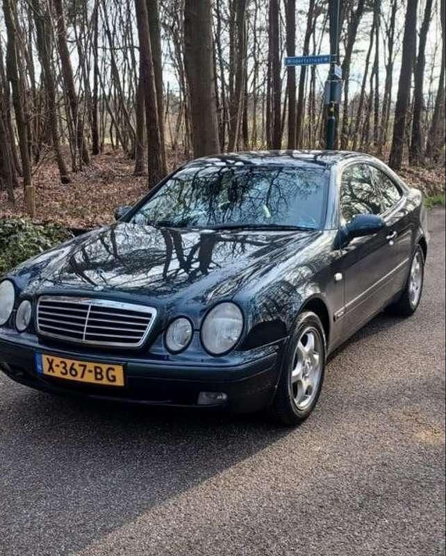 Blauw Gebruikt 1999 Mercedes CLK200 Coupé | € 3.300 (Eerlijke prijs) - Afbeelding 1/4