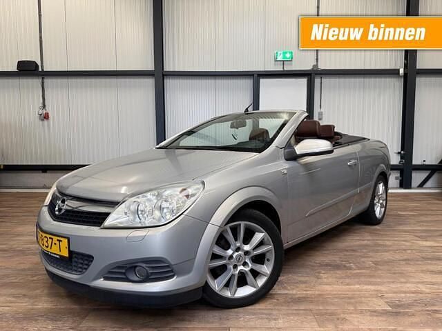 Occasion Opel Astra Cabriolet Enjoy 140 PK (102 kW) 2007 Grijs Cabriolet