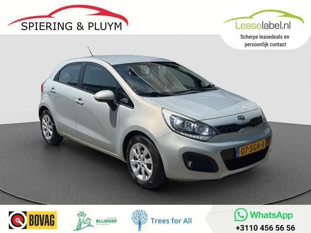 Beige, metallic lak Gebruikt 2011 Kia Rio Comfort Hatchback | € 9.340 (Iets duurder) - Afbeelding 1/4