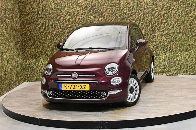 Rood (metallic) Gebruikt 2017 Fiat 500 Lounge Hatchback | € 10.250 (Eerlijke prijs) - Afbeelding 1/3