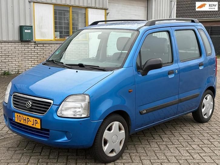 Blauw (metallic) Gebruikt 2001 Suzuki Wagon R+ Stationwagen | € 1.295 (Goede deal) - Afbeelding 1/4