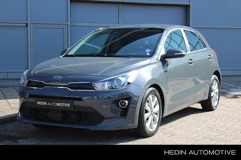 Grijs Gebruikt 2021 Kia Rio Hatchback | € 14.950 (Iets duurder) - Afbeelding 1/4