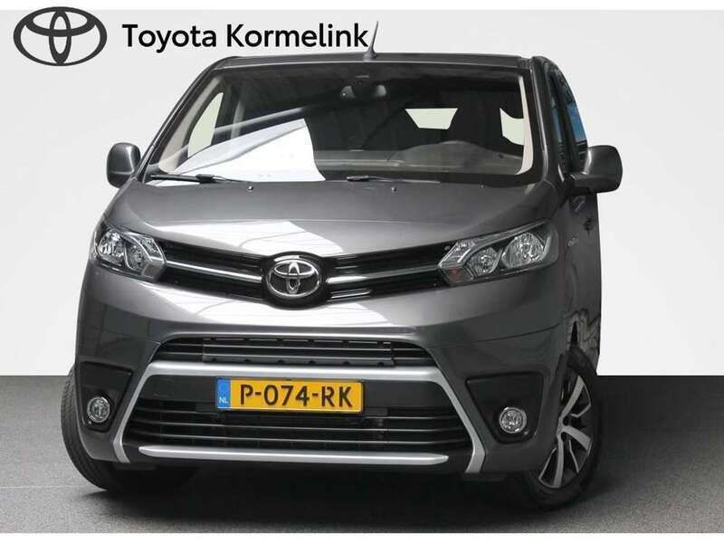Grijs Gebruikt 2022 Toyota Proace Verso Stationwagen | € 56.568 - Afbeelding 1/4
