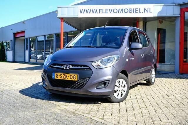 Beige Gebruikt 2014 Hyundai i10 Hatchback | € 5.950 (Goede deal) - Afbeelding 1/4