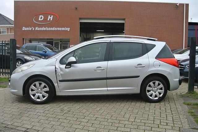 Grijs Gebruikt 2009 Peugeot 207 Stationwagen | € 799 (Goede deal) - Afbeelding 1/4