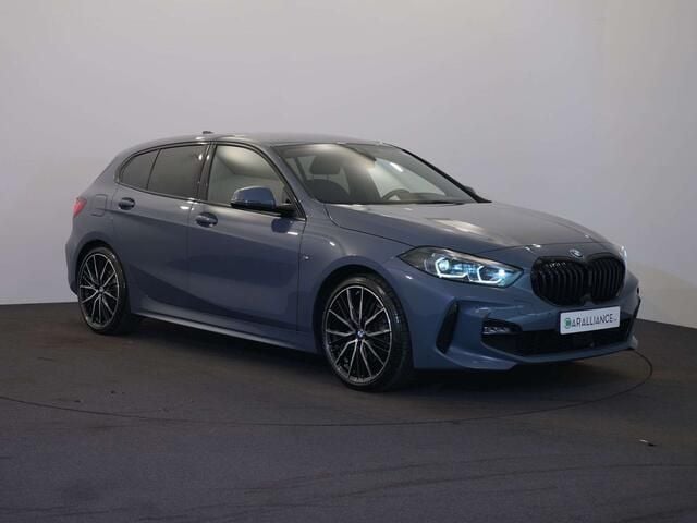 Occasion BMW 118 M Sport 136 PK (100 kW) 2023 Grijs Hatchback