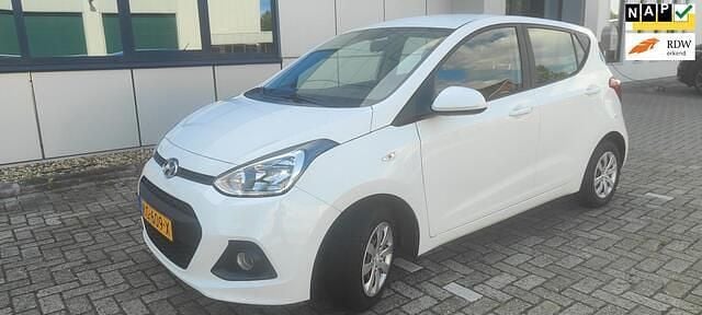 Wit Gebruikt 2016 Hyundai i10 Comfort Hatchback | € 6.995 (Goede deal) - Afbeelding 1/4