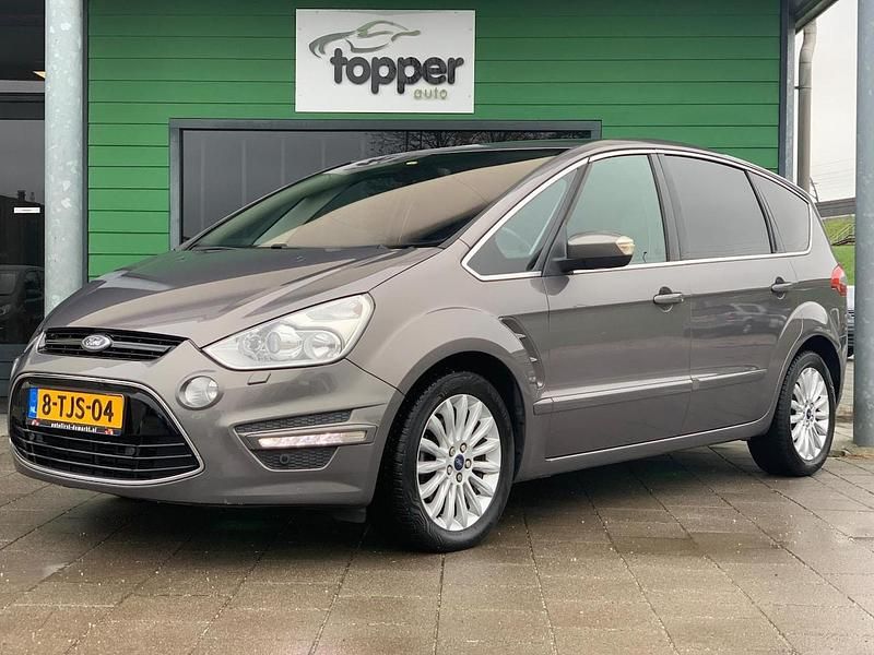 Bruin Gebruikt 2014 Ford S-MAX Platinum MPV | € 8.950 (Goede deal) - Afbeelding 1/4