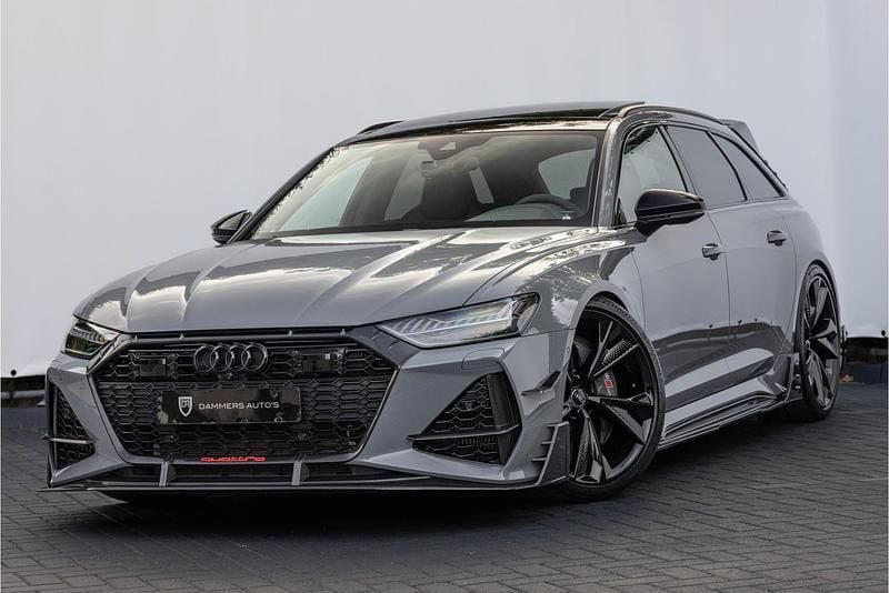 Grijs Gebruikt 2021 Audi RS6 S-Line Stationwagen | € 143.400 - Afbeelding 1/4