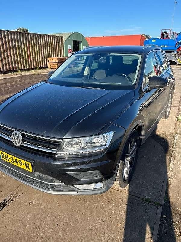 Zwart Gebruikt 2017 VW Tiguan R SUV | € 20.000 (Super prijs) - Afbeelding 1/4