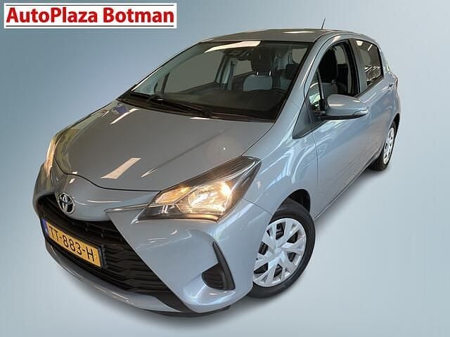 Grijs Gebruikt 2018 Toyota Yaris Comfort Hatchback | € 10.950 (Eerlijke prijs) - Afbeelding 1/4