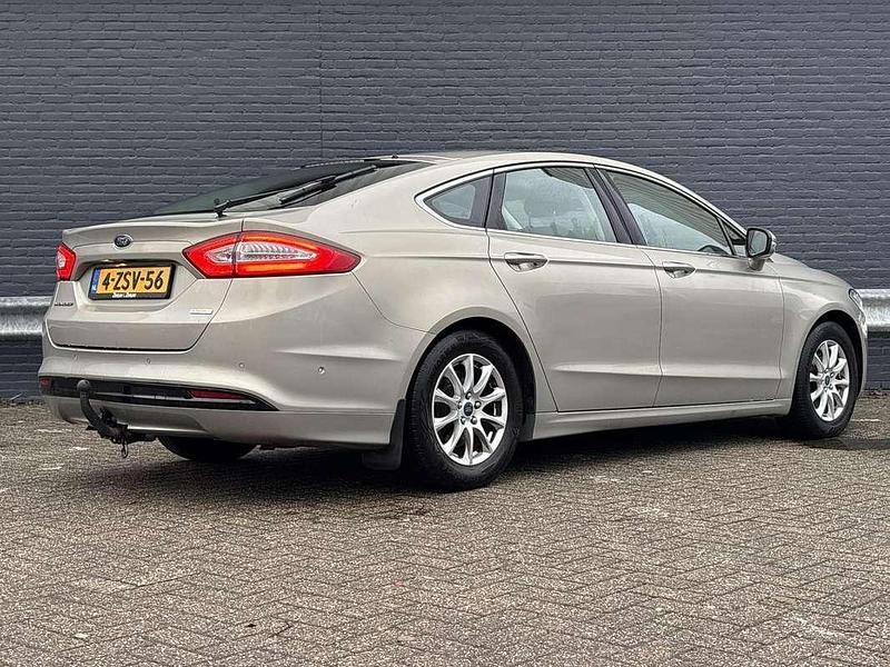 Occasion Ford Mondeo Titanium 160 PK (117 kW) 2015 Grijs Hatchback