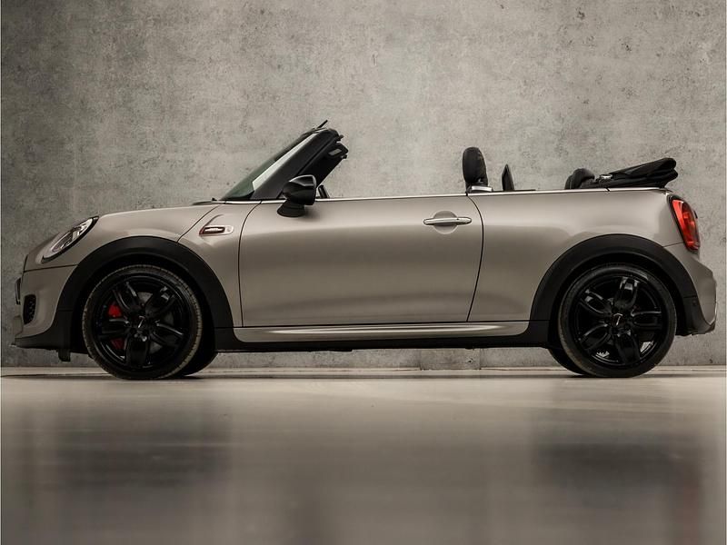 Occasion Mini John Cooper Works Cabriolet Chili 233 PK (171 kW) 2017 Grijs Cabriolet