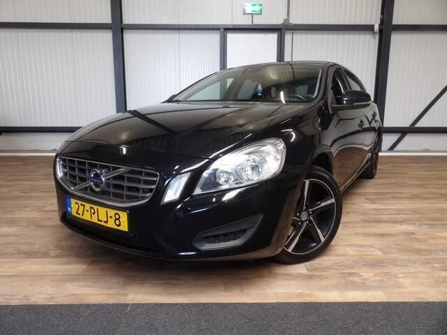 Zwart Gebruikt 2011 Volvo V60 Stationwagen | € 6.490 (Eerlijke prijs) - Afbeelding 1/4