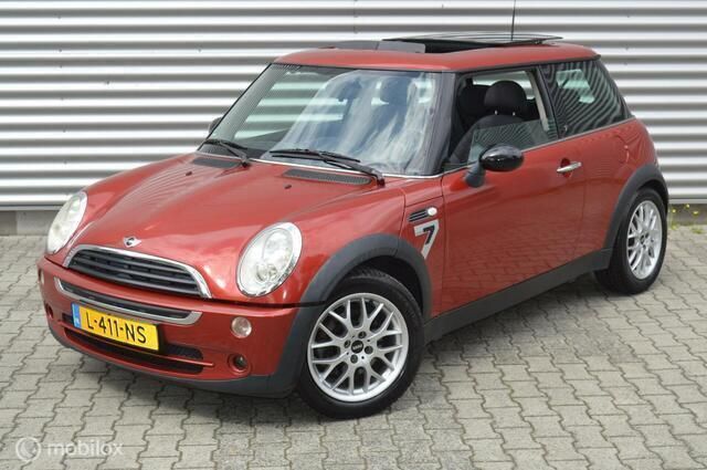 Occasion Mini ONE 90 PK (66 kW) 2005 Rood Hatchback