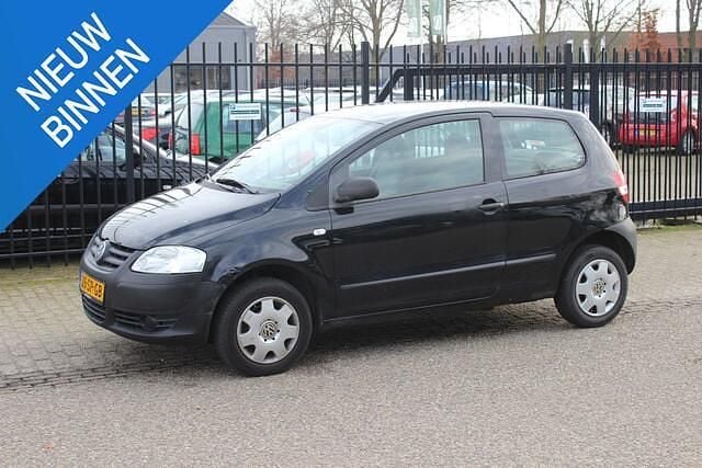 Occasion VW Fox Trendline 54 PK (39 kW) 2006 Zwart Hatchback