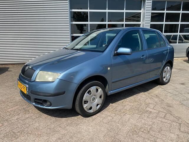 Blauw Gebruikt 2007 Skoda Fabia Hatchback | € 1.499 (Goede deal) - Afbeelding 1/4