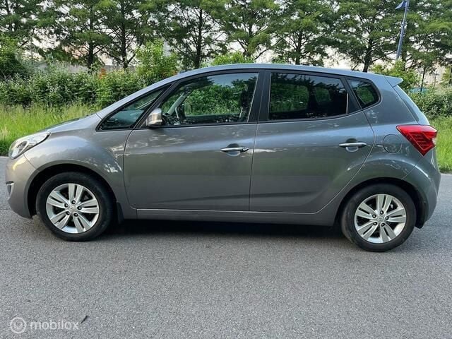Occasion Hyundai ix20 GO! 90 PK (66 kW) 2014 Grijs Hatchback