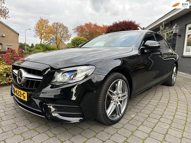 Zwart Occasion 2016 Mercedes E350 Prestige Sedan | € 23.900 (Iets duurder) - Afbeelding 1/4