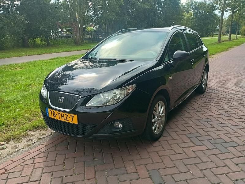 Zwart Gebruikt 2012 Seat Ibiza ST Copa Stationwagen | € 3.250 - Afbeelding 1/4