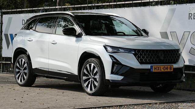 Wit Nieuw 2025 Renault Austral Techno SUV | € 43.900 (Goede deal) - Afbeelding 1/4