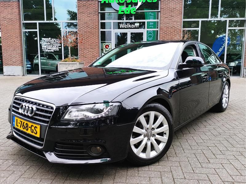 Zwart Gebruikt 2009 Audi A4 Sedan | € 6.945 (Eerlijke prijs) - Afbeelding 1/4