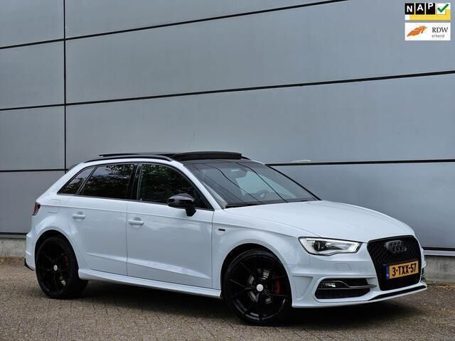 Wit Gebruikt 2014 Audi A3 Sportback g-tron Ambition Sedan | € 10.950 (Eerlijke prijs) - Afbeelding 1/4