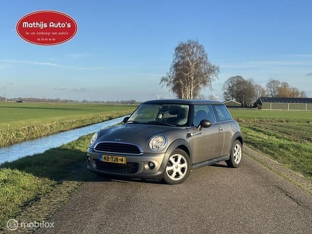 Grijs Occasion 2012 Mini ONE Hatchback | € 2.450 (Goede deal) - Afbeelding 1/4