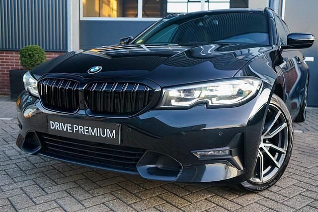 Occasion BMW 320 Executive 190 PK (139 kW) 2020 Zwart Stationwagen