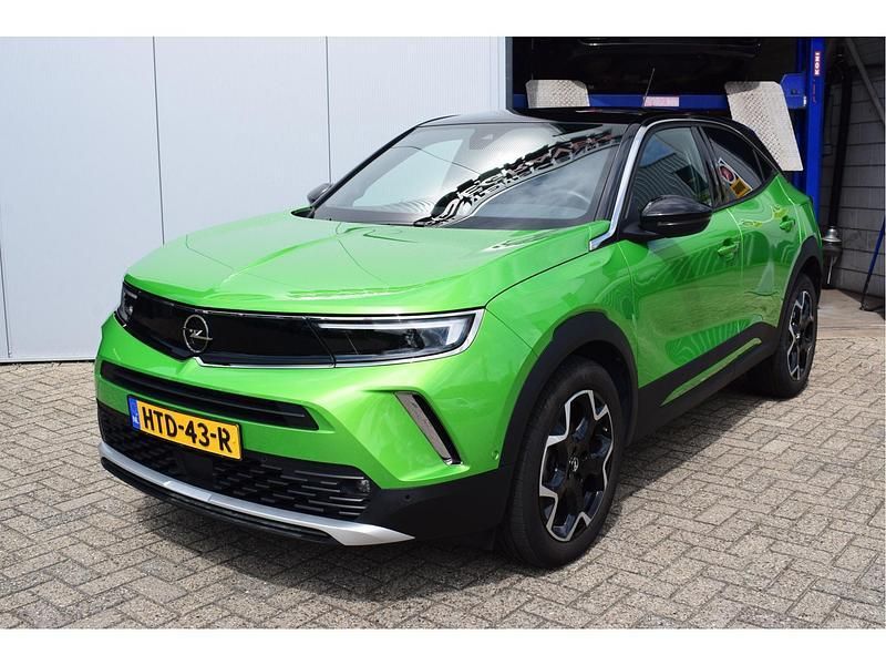Groen Gebruikt 2023 Opel Mokka Ultimate SUV | € 25.995 (Eerlijke prijs) - Afbeelding 1/4