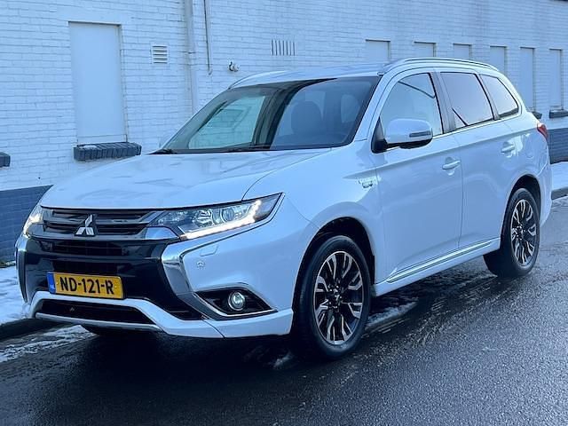 Occasion Mitsubishi Outlander P-HEV Edition 2016 Wit SUV