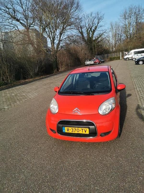 Occasion 2010 Citroën C1 Hatchback | € 2.250 (Goede deal) - Afbeelding 1/4