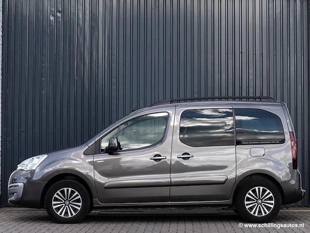 Occasion Peugeot Partner Allure 110 PK (80 kW) 2018 Grijs, metallic lak MPV