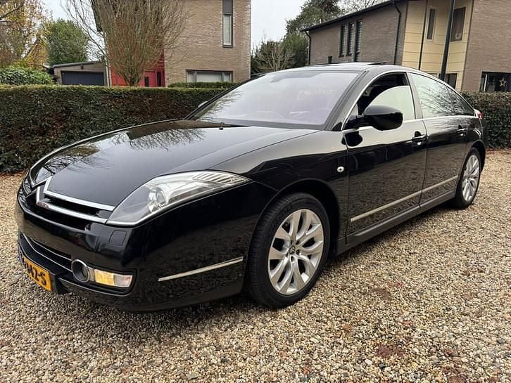 Zwart Occasion 2012 Citroën C6 Exclusive Sedan | € 7.750 (Goede deal) - Afbeelding 1/4