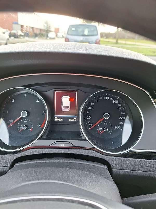 Blauw Occasion 2016 VW Passat Stationwagen | € 11.000 (Goede deal) - Afbeelding 1/4