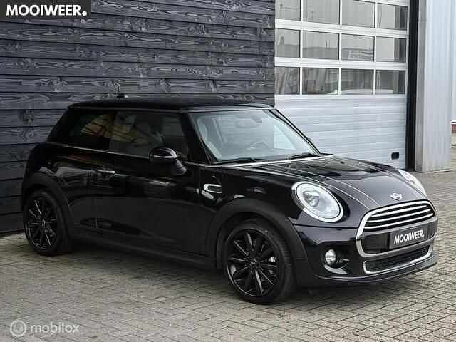 Zwart (metallic) Gebruikt 2016 Mini John Cooper Works Chili Hatchback | € 10.990 (Goede deal) - Afbeelding 1/4