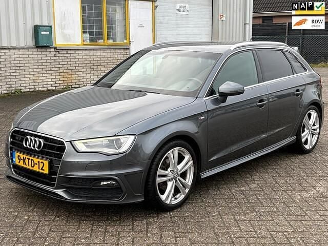 Occasion Audi A3 Sportback S-Line 122 PK (89 kW) 2013 Grijs (metallic) Hatchback