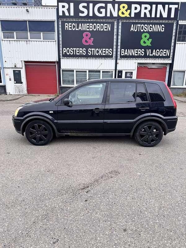 Occasion Ford Fusion Futura 80 PK (58 kW) 2005 Zwart Hatchback