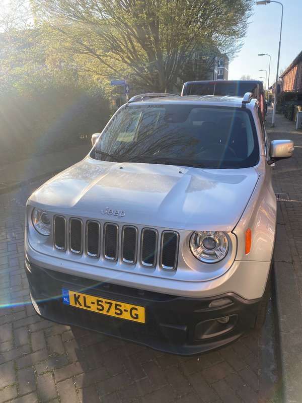Zilver Gebruikt 2016 Jeep Renegade Limited SUV | € 16.750 (Eerlijke prijs) - Afbeelding 1/4