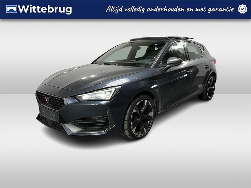 Grijs Gebruikt 2022 Cupra Leon Hatchback | € 26.450 (Eerlijke prijs) - Afbeelding 1/2