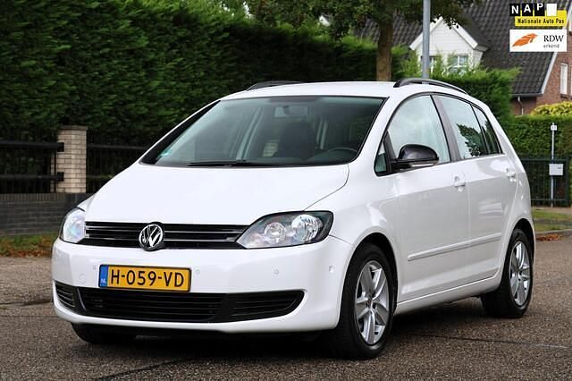 Wit Gebruikt 2009 VW Golf Plus Trendline MPV | € 8.495 (Eerlijke prijs) - Afbeelding 1/4