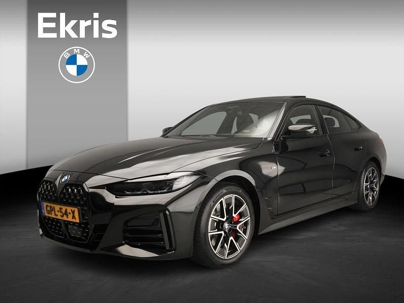 Zwart (metallic) Gebruikt 2024 BMW 420 M Sport Coupé | € 49.900 (Eerlijke prijs) - Afbeelding 1/4