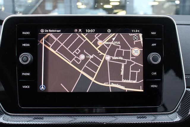 Occasion VW T-Cross R-line Edition 116 PK (85 kW) 2025 Zwart (metallic) SUV