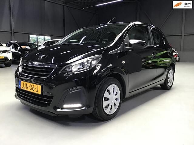 Zwart Gebruikt 2015 Peugeot 108 Active Hatchback | € 6.499 (Eerlijke prijs) - Afbeelding 1/4