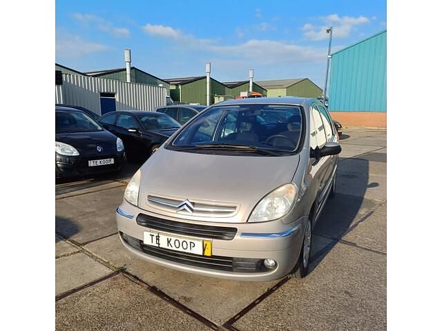 Beige Gebruikt 2005 Citroën Xsara Picasso Attraction MPV | € 1.250 (Eerlijke prijs) - Afbeelding 1/4