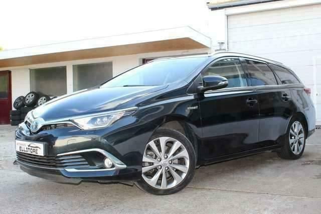 Zwart Gebruikt 2015 Toyota Auris Stationwagen | € 17.000 (Eerlijke prijs) - Afbeelding 1/4