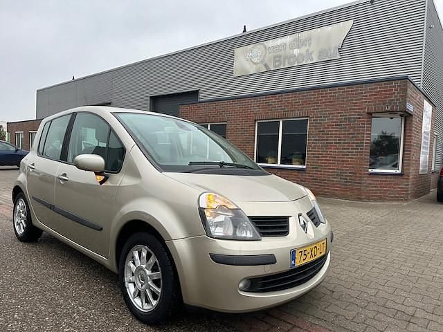 Occasion Renault Modus Dynamique 112 PK (82 kW) 2007 Beige (metallic) MPV