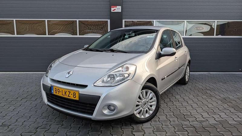 Occasion Renault Clio II Business 75 PK (55 kW) 2010 Grijs Hatchback